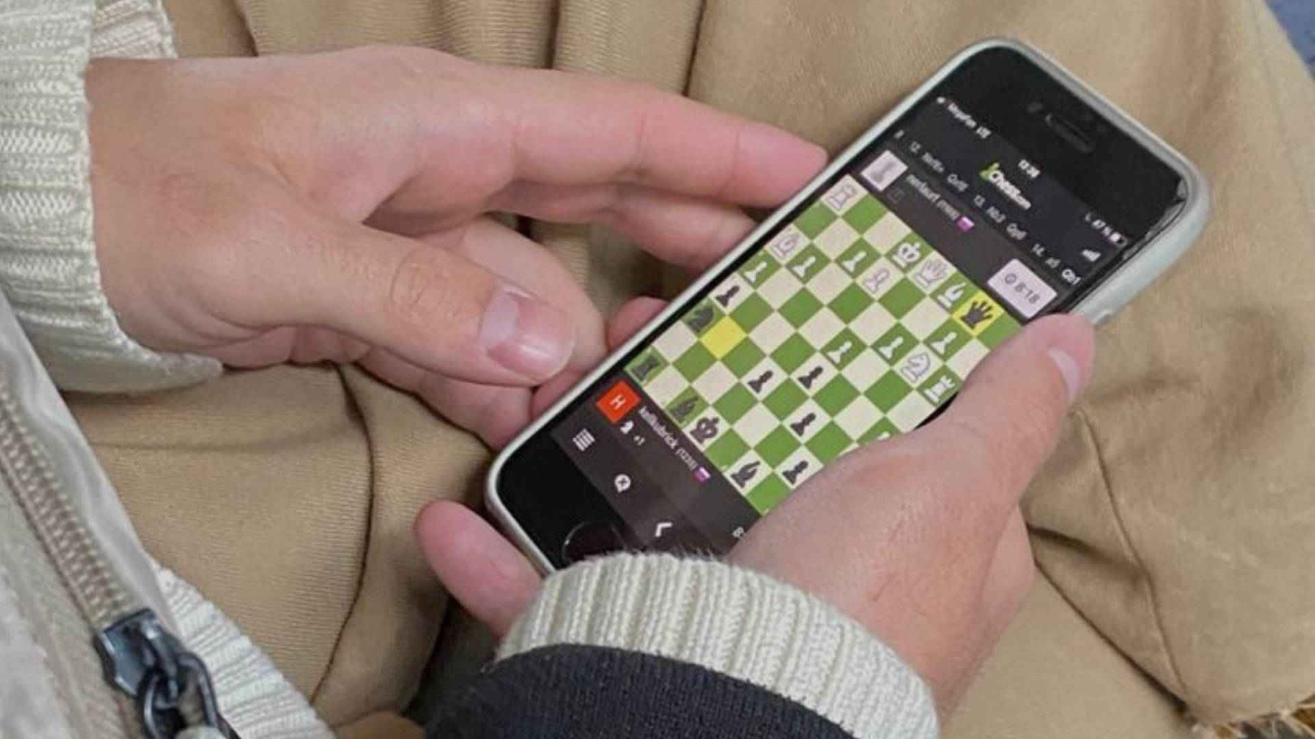 Bridge Games and Strategic Thinking Development
